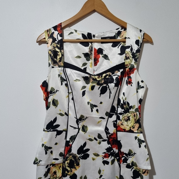 Cue Size 12 White Satin Peplum Floral Pencil Dress - Picture 2 of 6